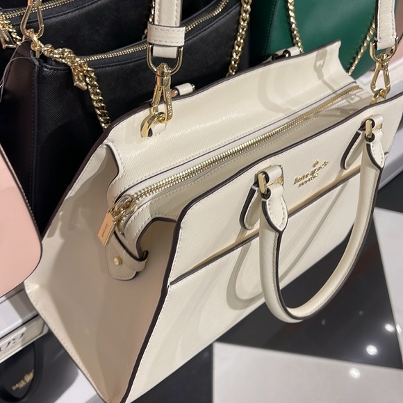 Kate Spade Madison Saffiano Leather Medium Satchel
COLOR:
Meringue 
NWT - Picture 3 of 16